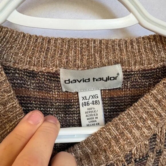 Vintage David Taylor Knit Sweater XL Tan Brown Geometric Pattern - Picture 3 of 3